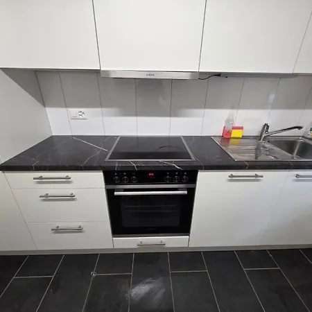 Large Flats, Center - Schc *
