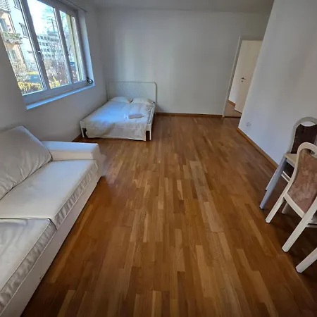 Large Flats, Center - Schc Appartement *